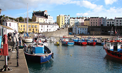 Leaving a Caldey boat in the harbour